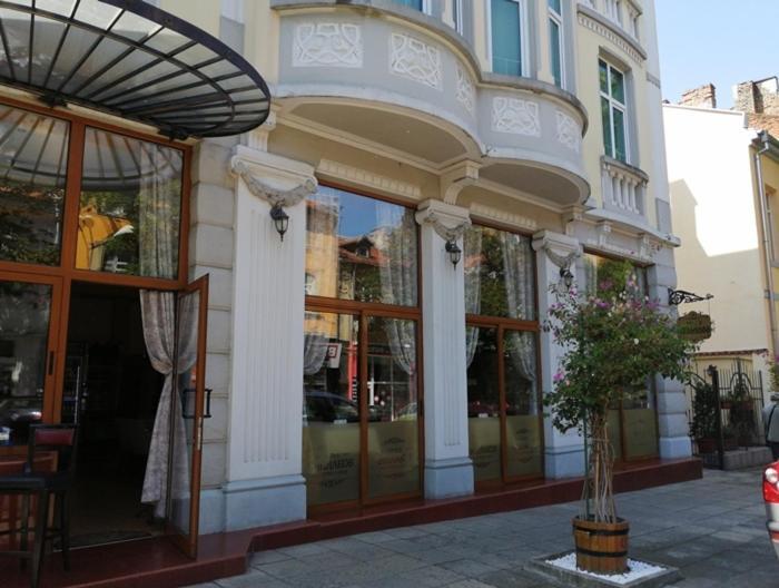 Family Hotel Chiplakoff Burgas Bagian luar foto