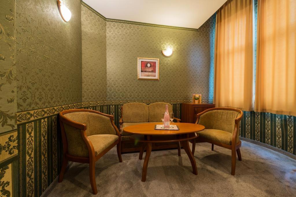 Family Hotel Chiplakoff Burgas Bagian luar foto