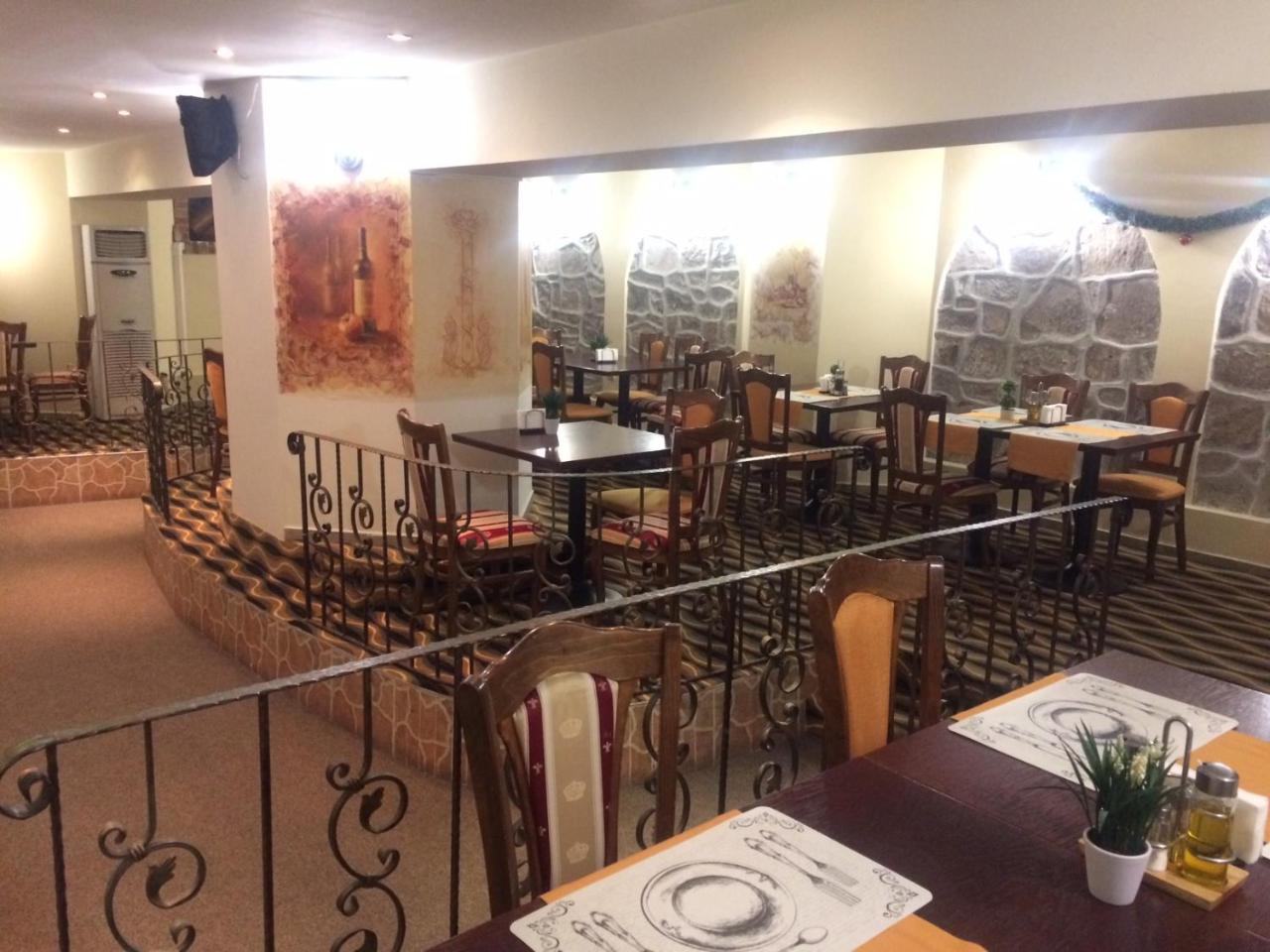 Family Hotel Chiplakoff Burgas Bagian luar foto